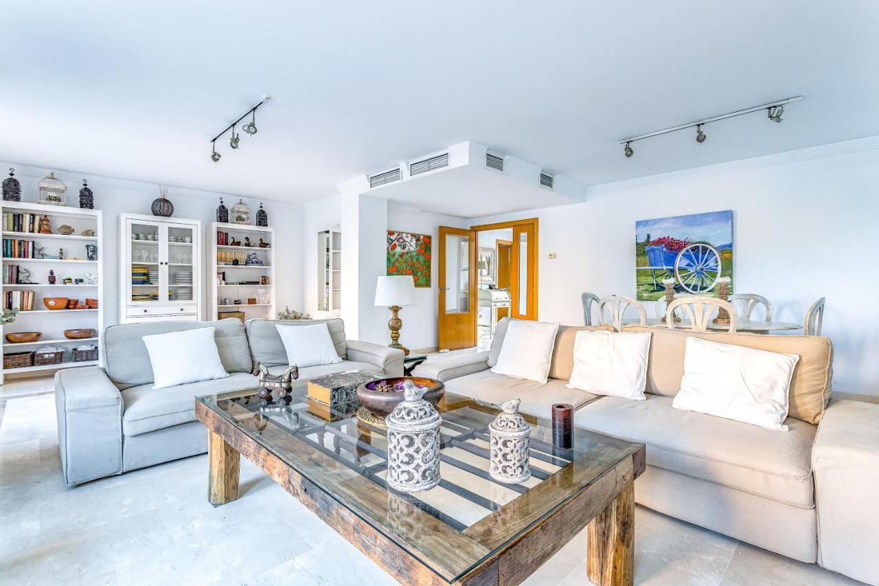 Oleholidays Adosado Mediterraneo Los Monteros 100 M Playa ماربيا المظهر الخارجي الصورة