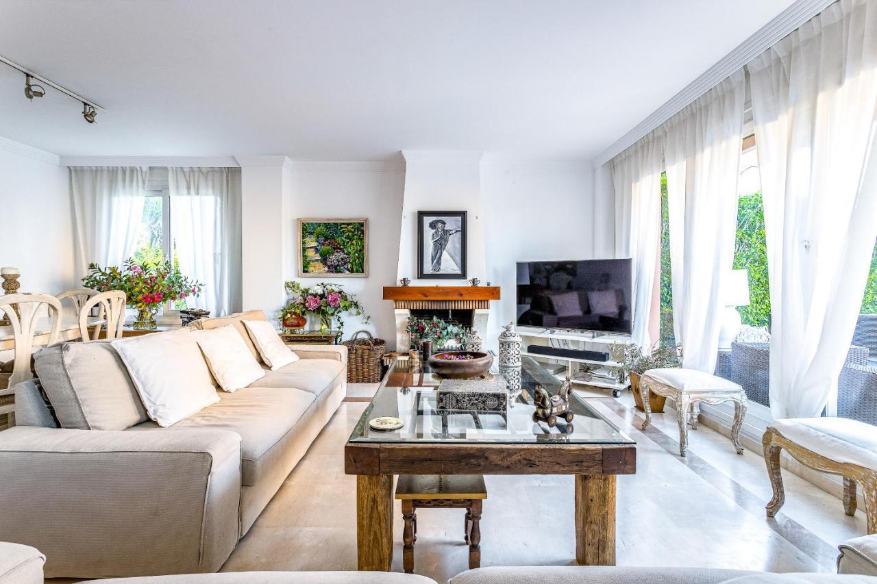 Oleholidays Adosado Mediterraneo Los Monteros 100 M Playa ماربيا المظهر الخارجي الصورة