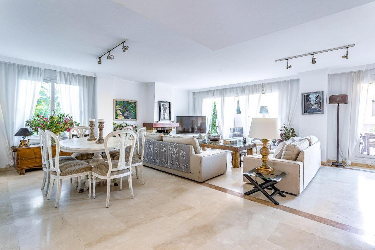 Oleholidays Adosado Mediterraneo Los Monteros 100 M Playa ماربيا المظهر الخارجي الصورة