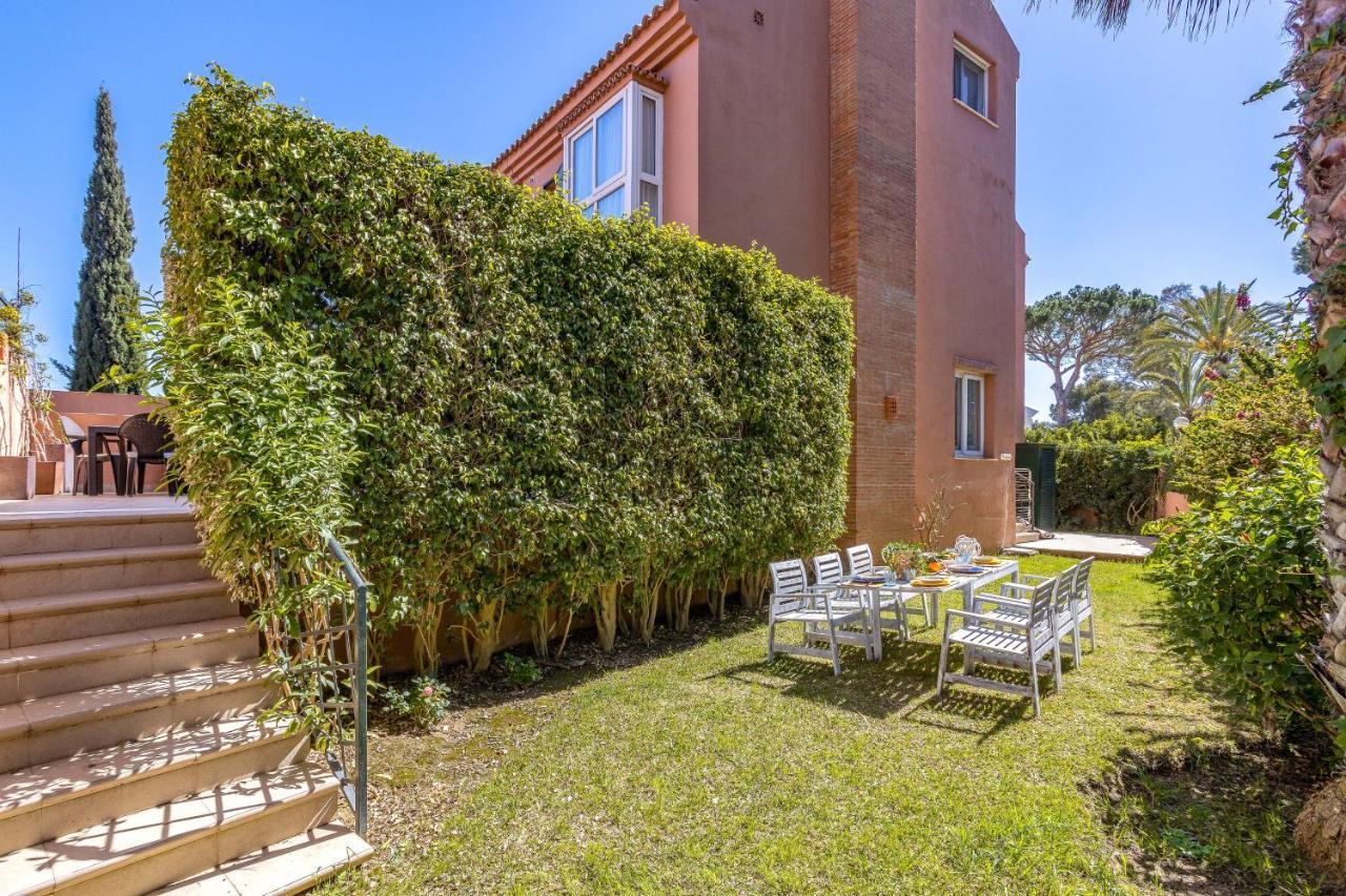 Oleholidays Adosado Mediterraneo Los Monteros 100 M Playa ماربيا المظهر الخارجي الصورة