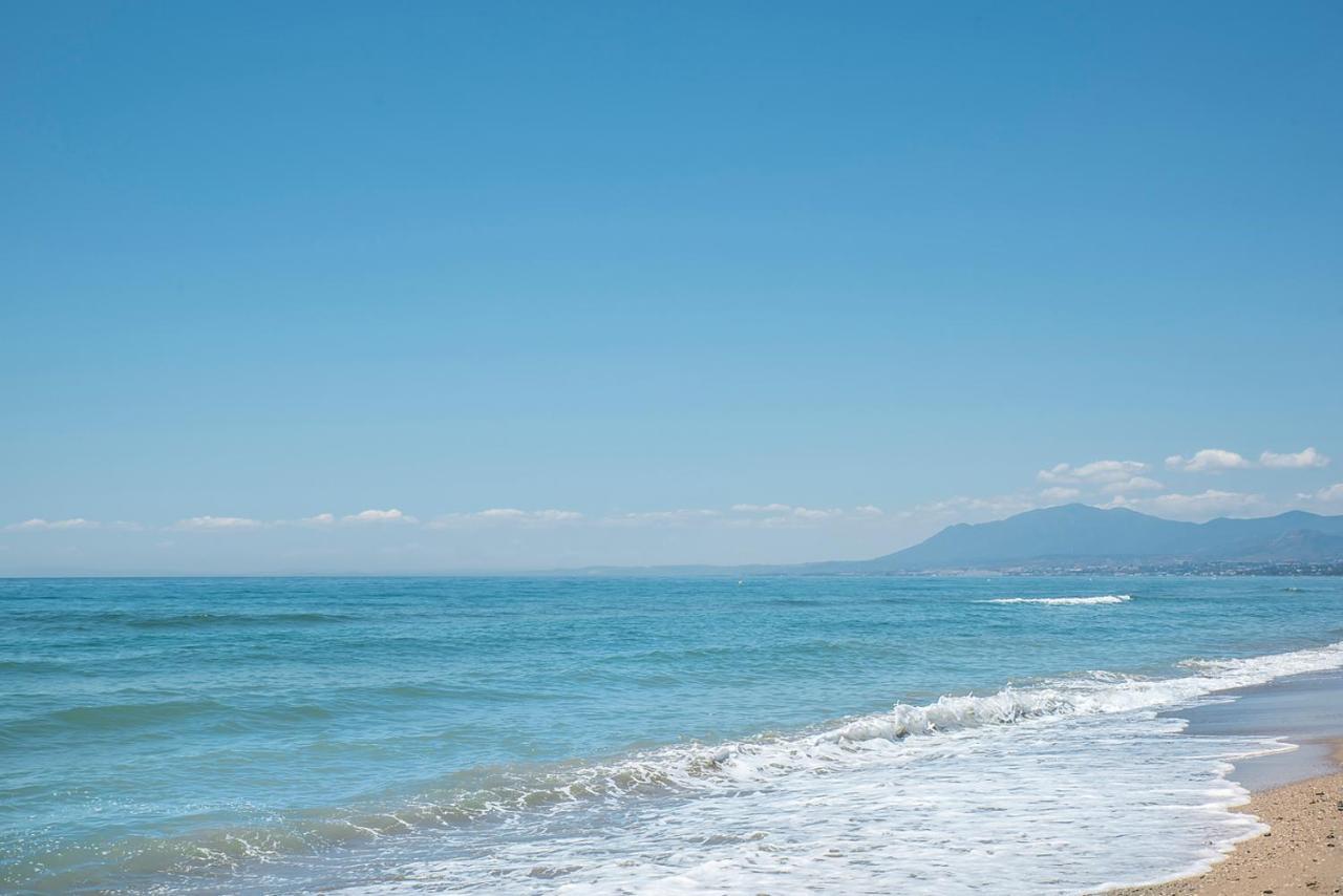 Oleholidays Adosado Mediterraneo Los Monteros 100 M Playa ماربيا المظهر الخارجي الصورة
